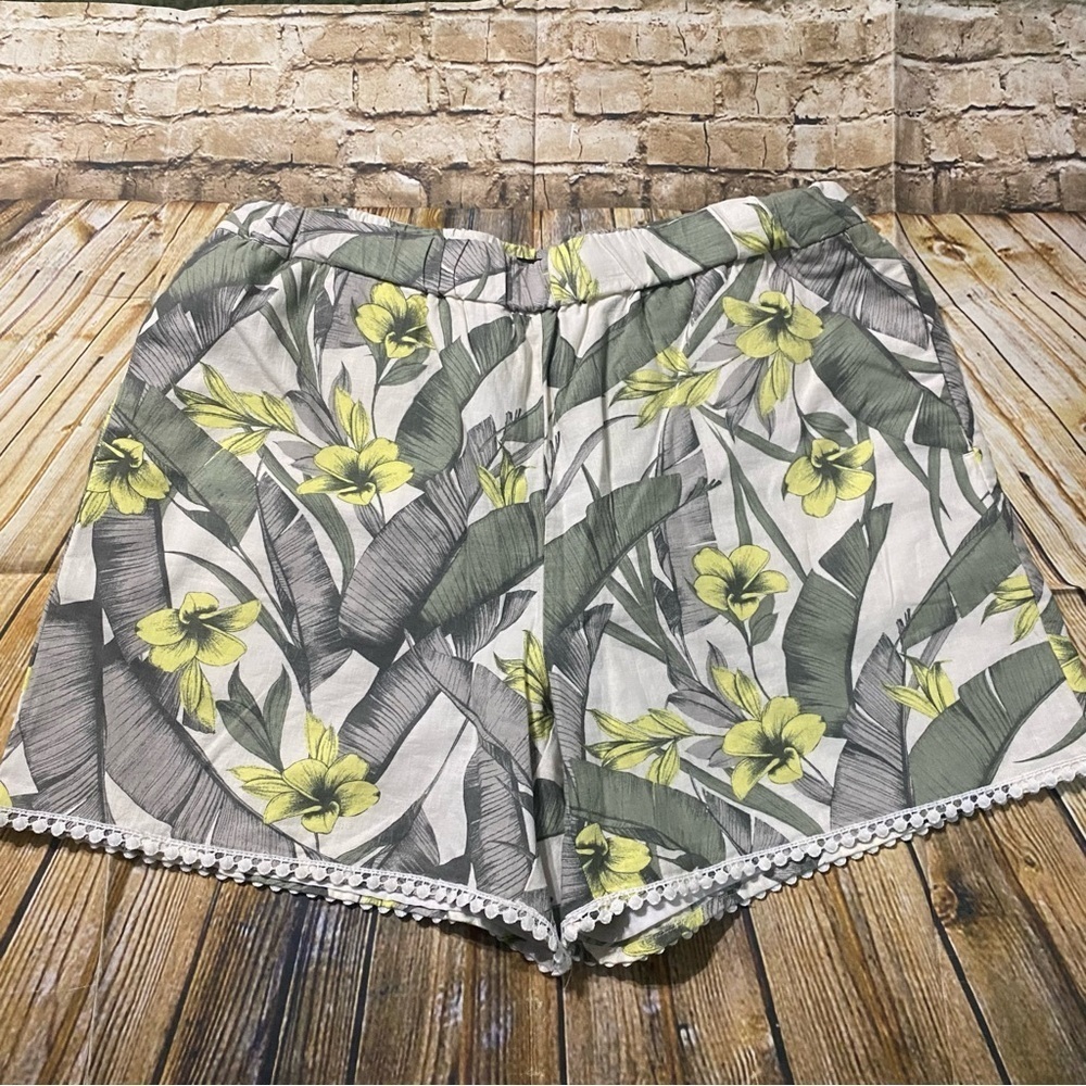 Banana Republic‎ Floral Leaf Print Lace Trim Linen Blend Pull On Shorts